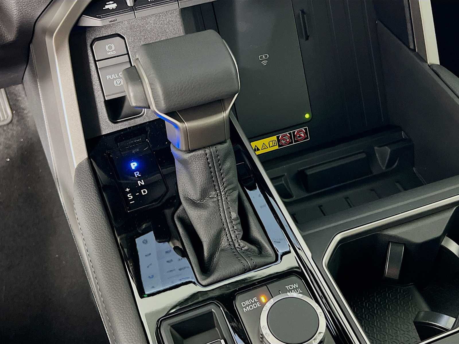 2025 Toyota Tundra Limited - Photo 11