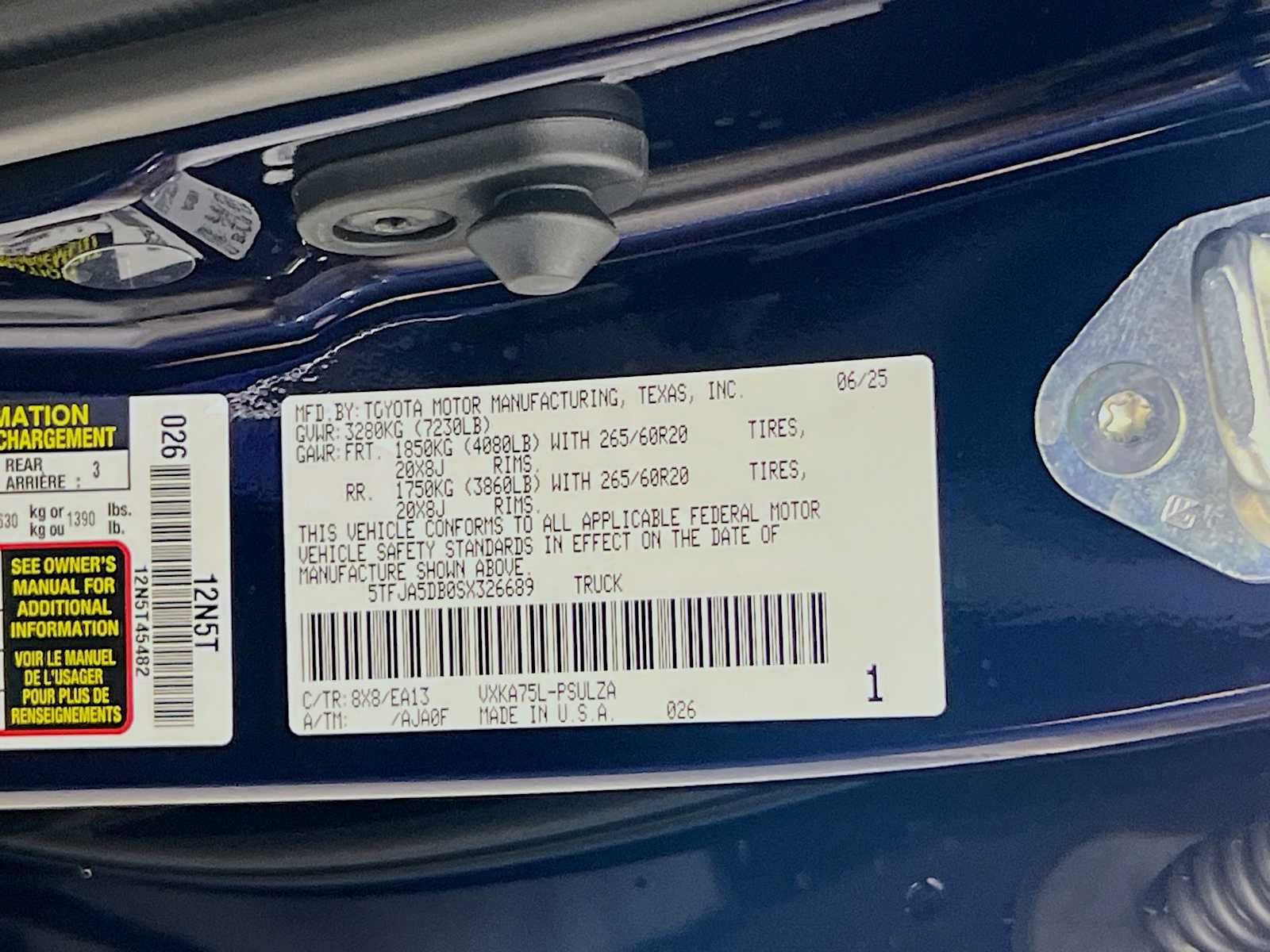 2025 Toyota Tundra Limited - Photo 20