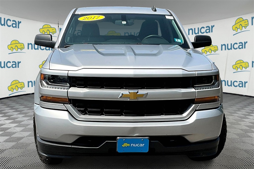 2017 Chevrolet Silverado 1500 Custom - Photo 2