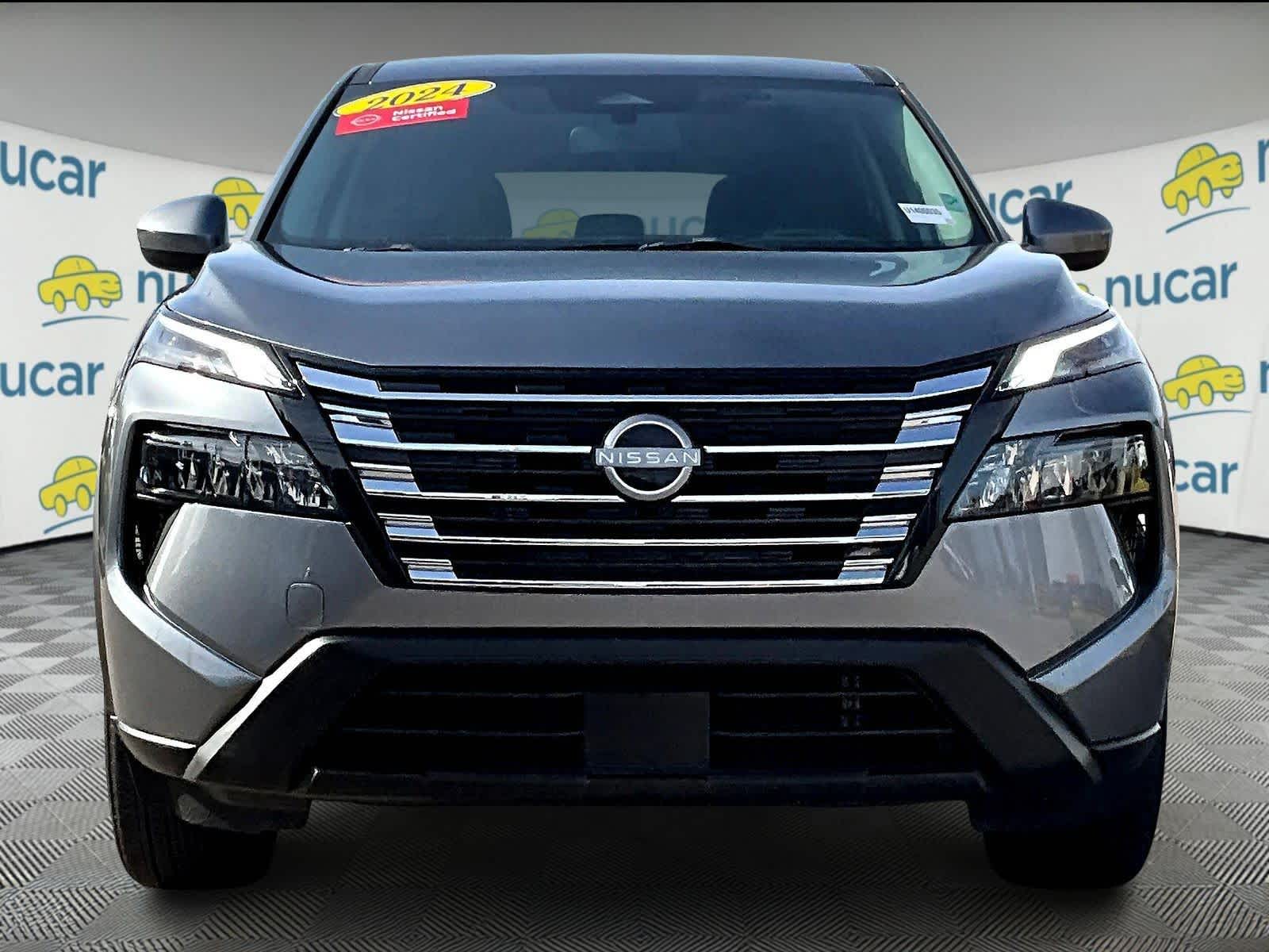 2024 Nissan Rogue SV - Photo 2