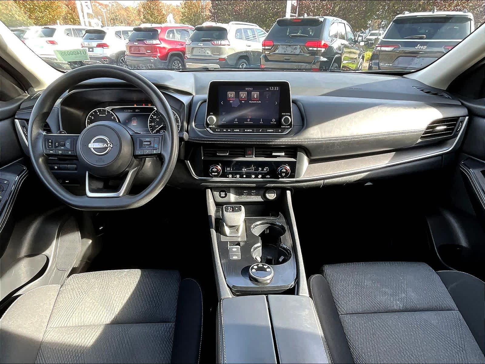 2024 Nissan Rogue SV - Photo 21