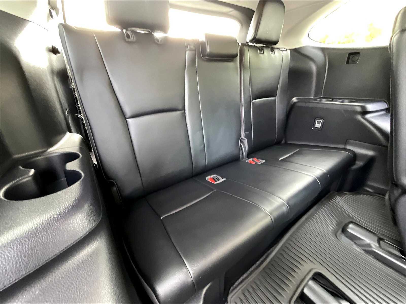 2021 Toyota Highlander XLE - Photo 17
