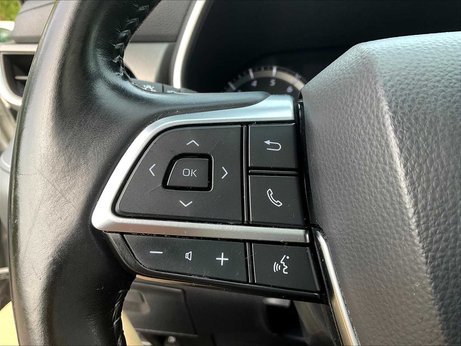 2021 Toyota Highlander XLE - Photo 24