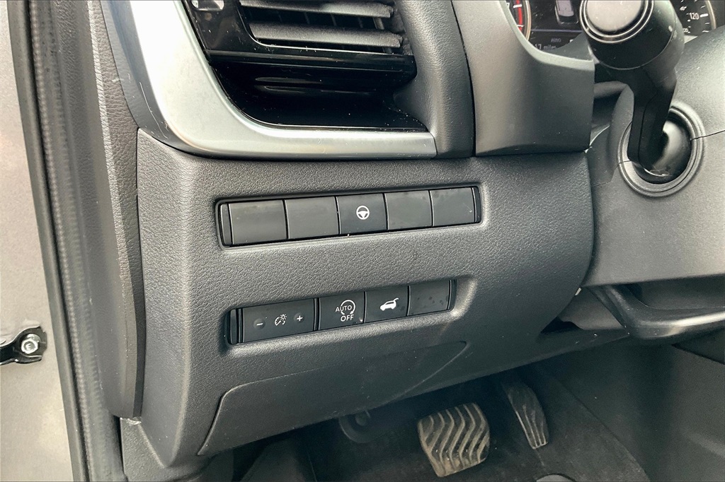 2023 Nissan Rogue SL - Photo 26