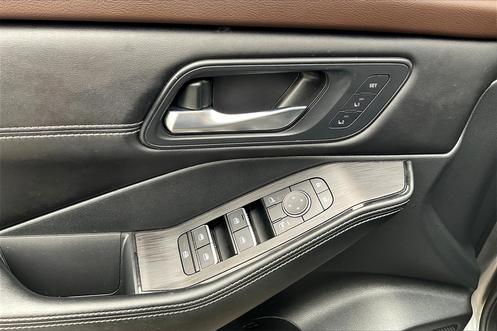 2023 Nissan Rogue SL - Photo 39