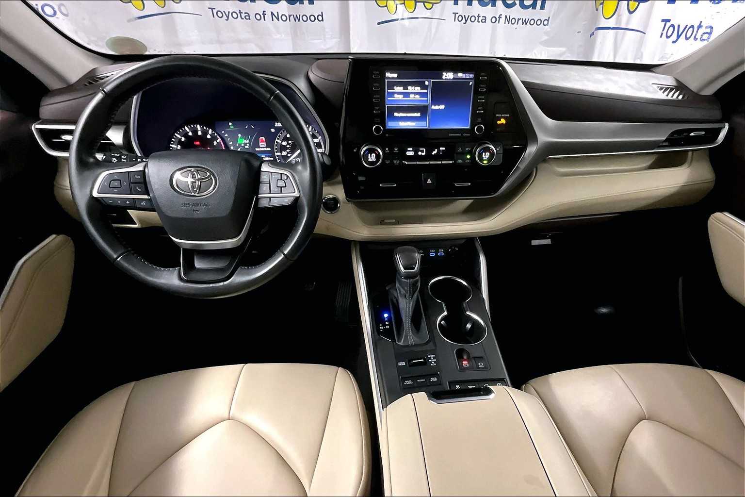 2022 Toyota Highlander XLE - Photo 22