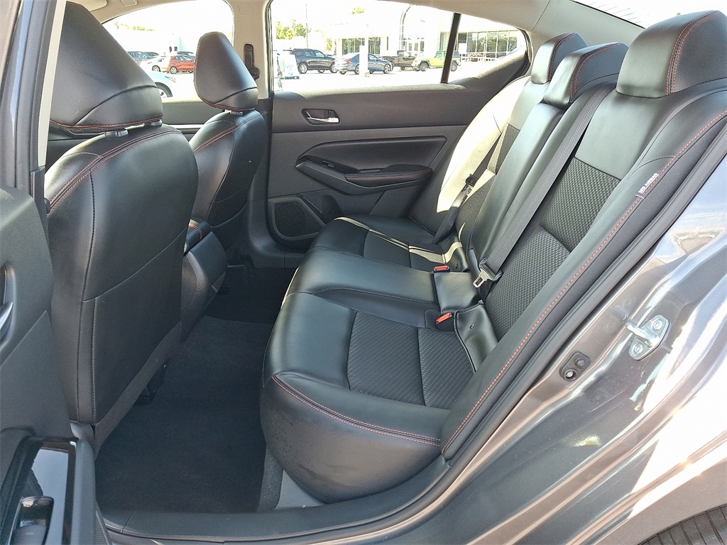2024 Nissan Altima 2.5 SR - Photo 11