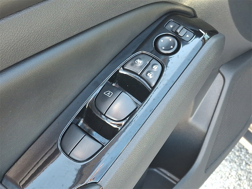 2024 Nissan Altima 2.5 SR - Photo 14