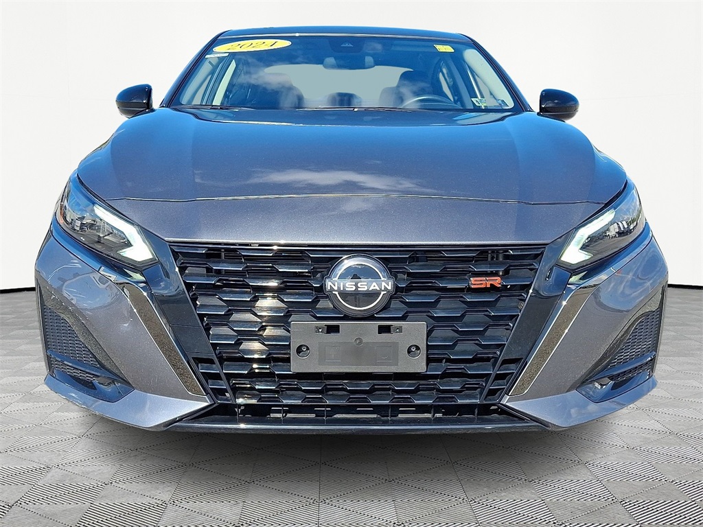 2024 Nissan Altima 2.5 SR - Photo 2