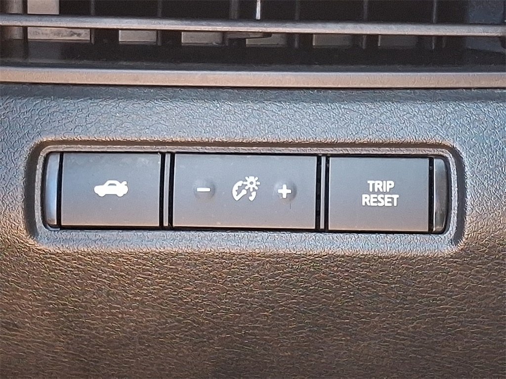 2024 Nissan Altima 2.5 SR - Photo 24