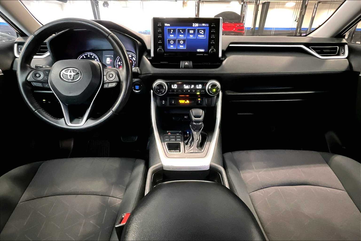 2019 Toyota RAV4 XLE - Photo 22