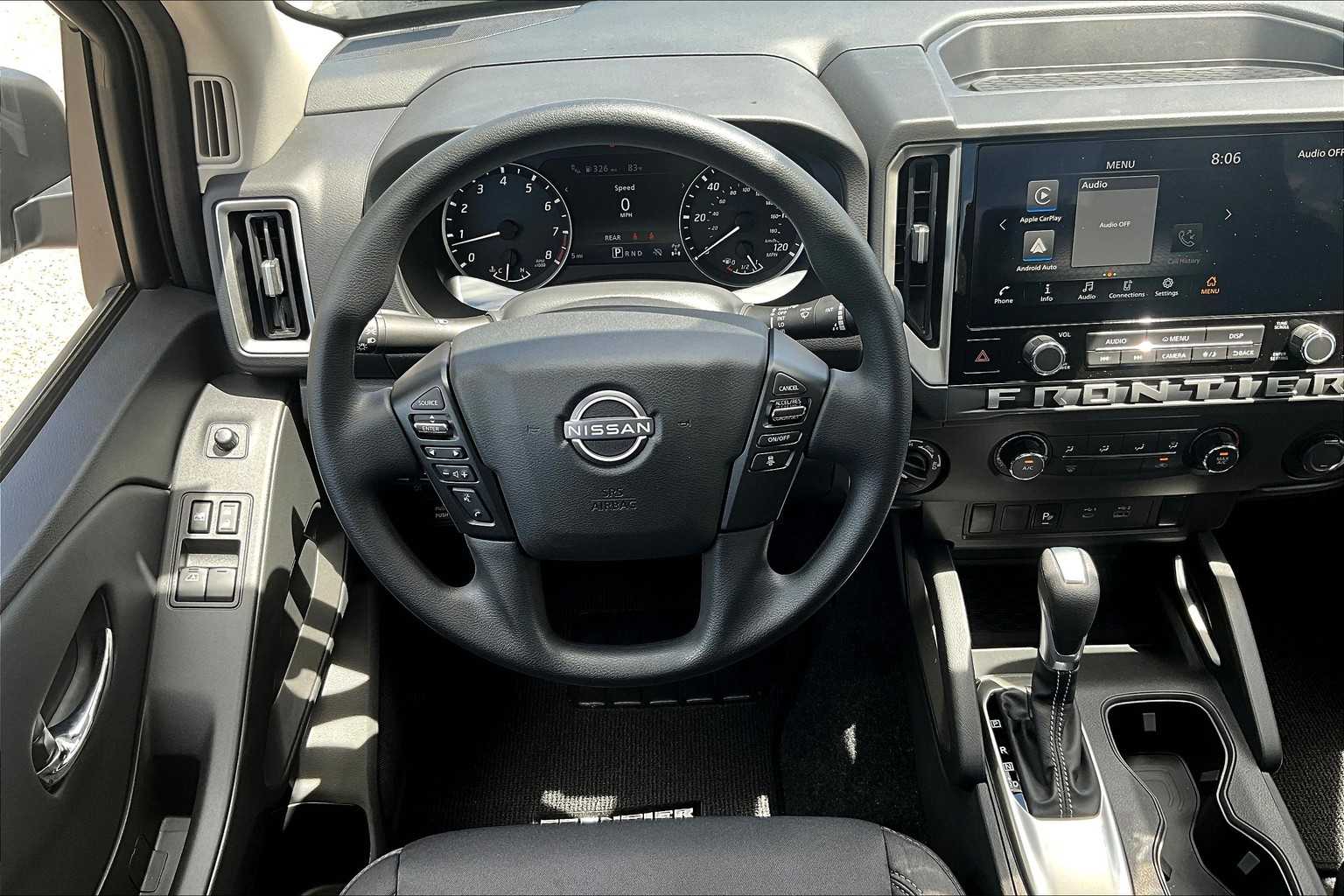 2025 Nissan Frontier SV - Photo 17