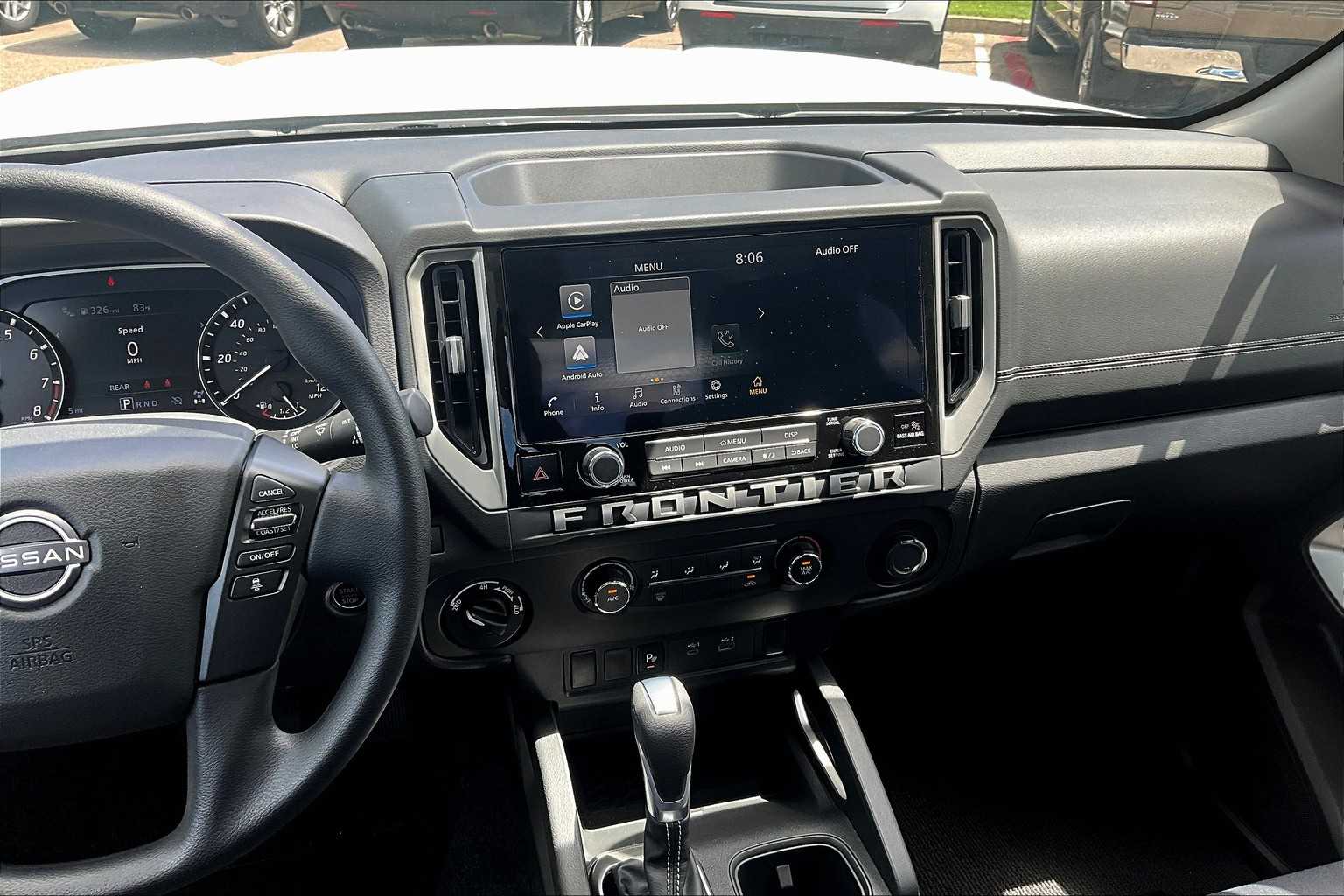 2025 Nissan Frontier SV - Photo 18
