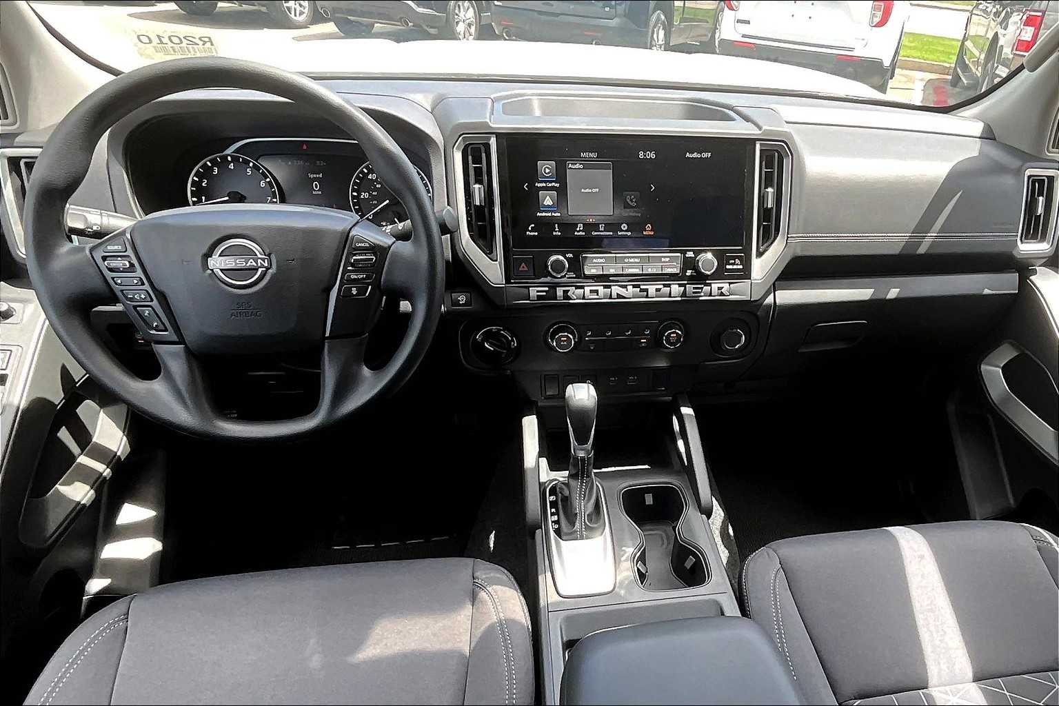 2025 Nissan Frontier SV - Photo 21