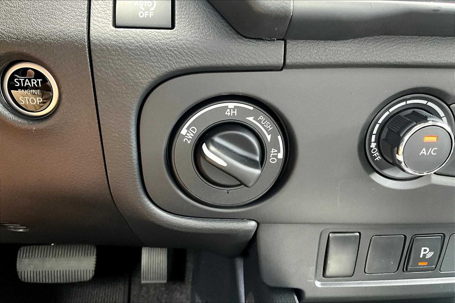 2025 Nissan Frontier SV - Photo 26
