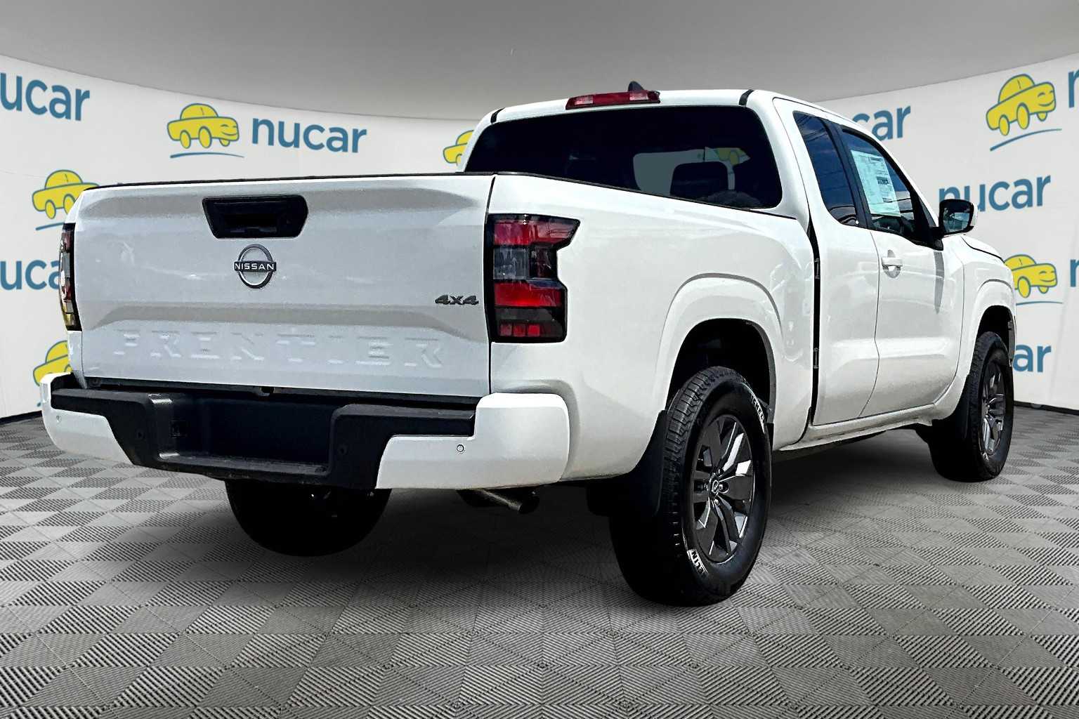 2025 Nissan Frontier SV - Photo 6