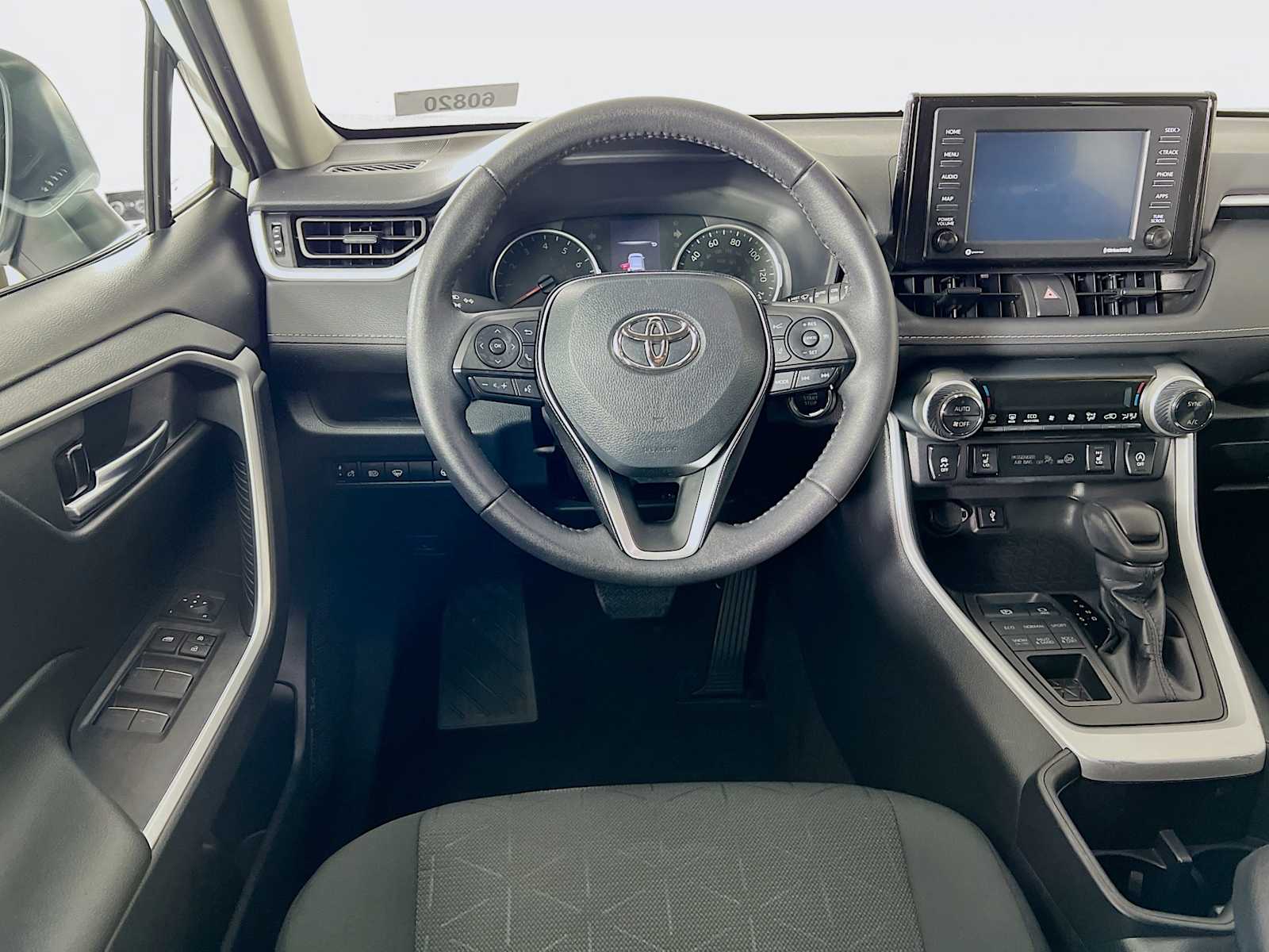 2022 Toyota RAV4 XLE - Photo 23
