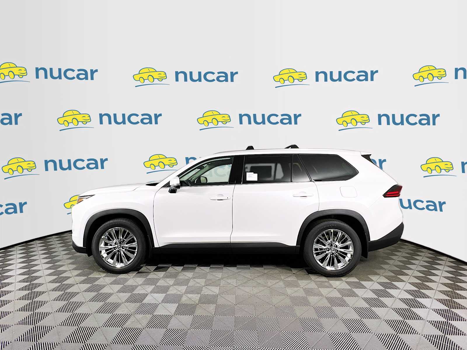2025 Toyota Grand Highlander Platinum - Photo 3