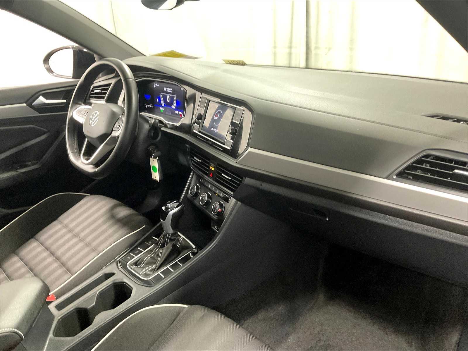 2024 Volkswagen Jetta Sport - Photo 14