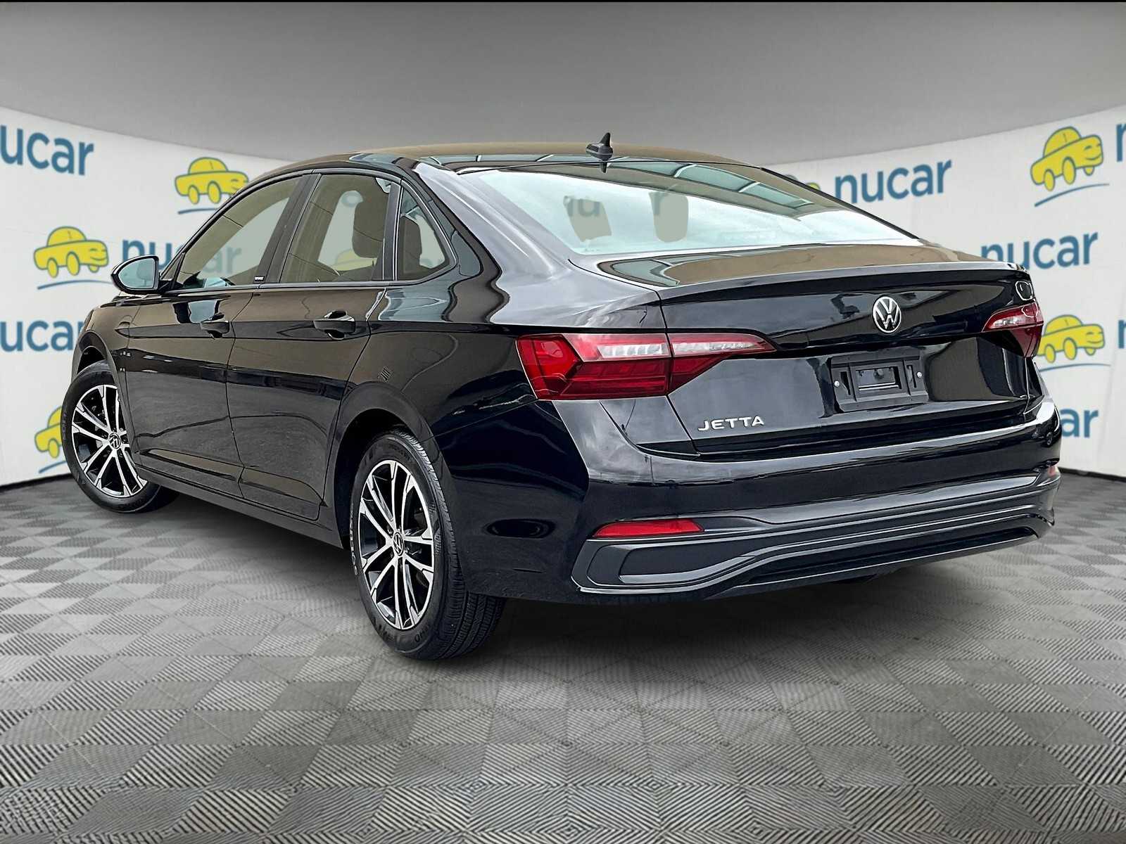 2024 Volkswagen Jetta Sport - Photo 4