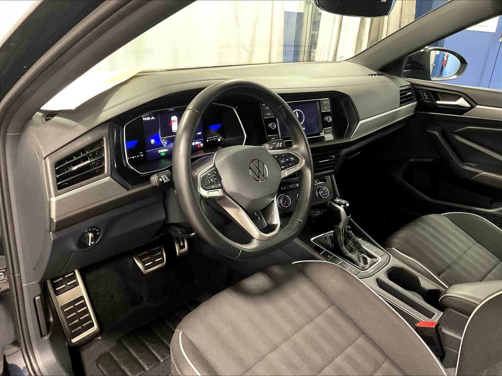 2024 Volkswagen Jetta Sport - Photo 8