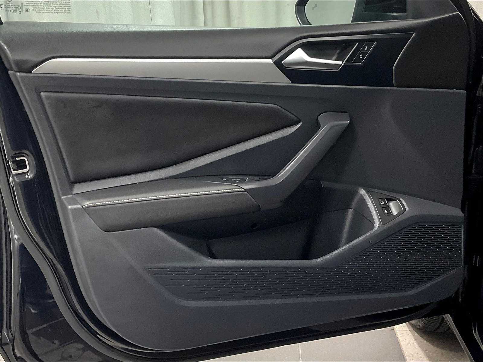2024 Volkswagen Jetta Sport - Photo 9