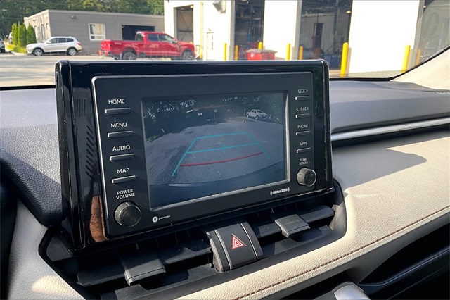2022 Toyota RAV4 Hybrid XLE - Photo 27
