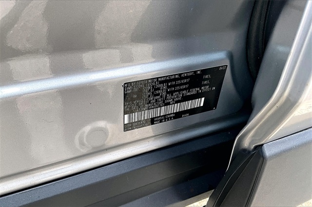 2022 Toyota RAV4 Hybrid XLE - Photo 34