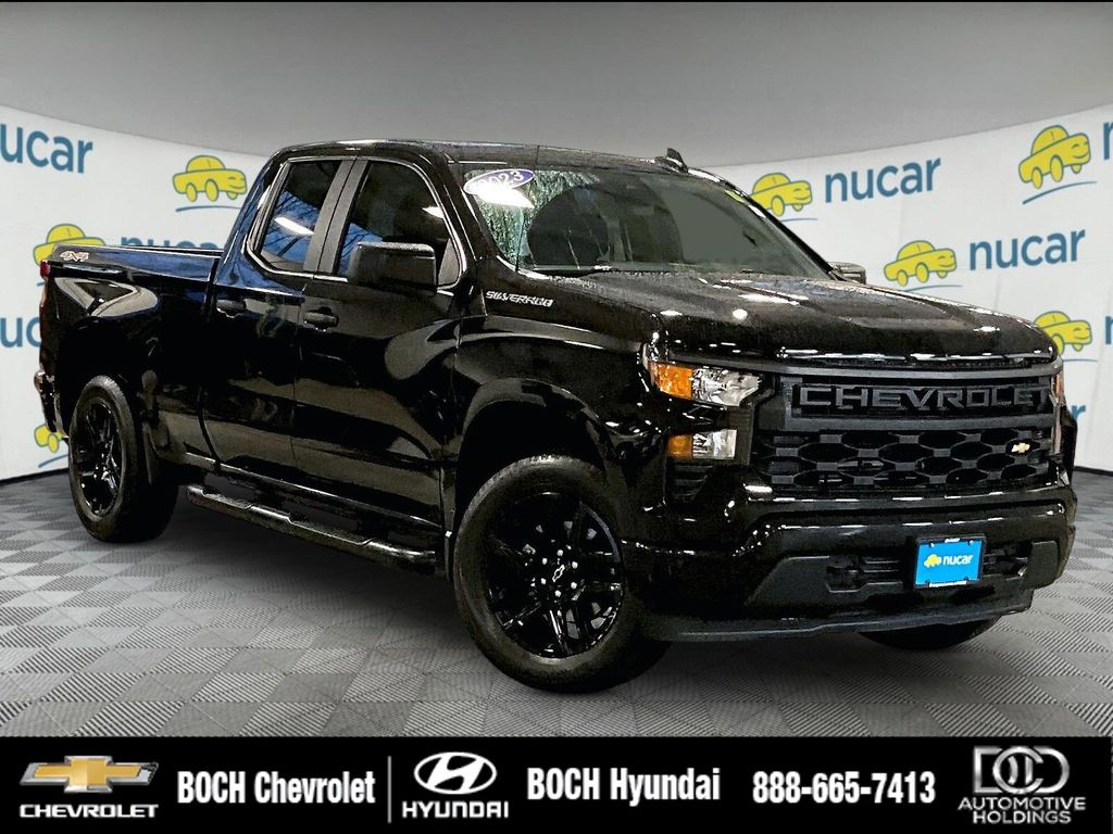 2023 Chevrolet Silverado 1500 Custom
