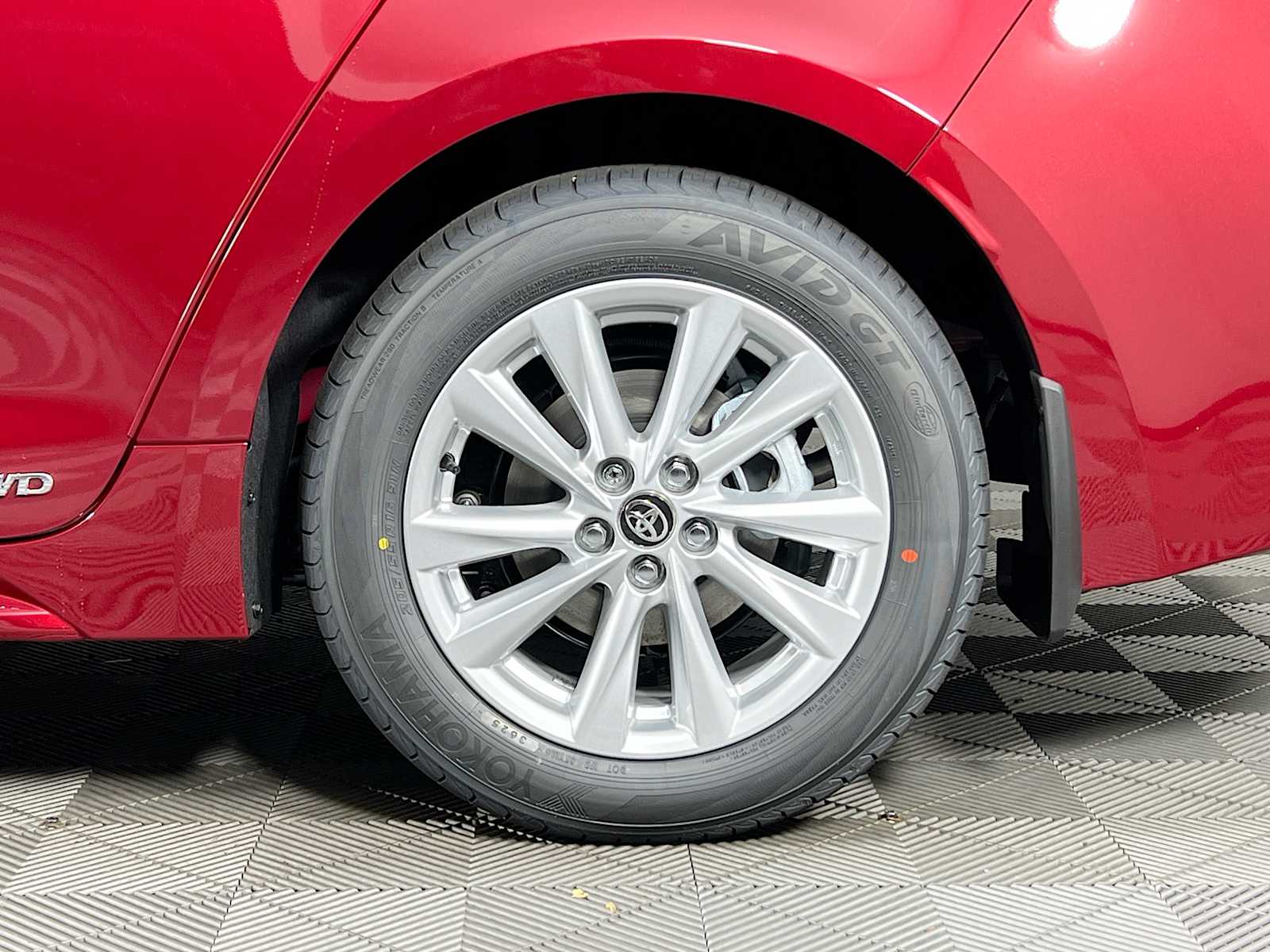 2026 Toyota Corolla Hybrid LE - Photo 18