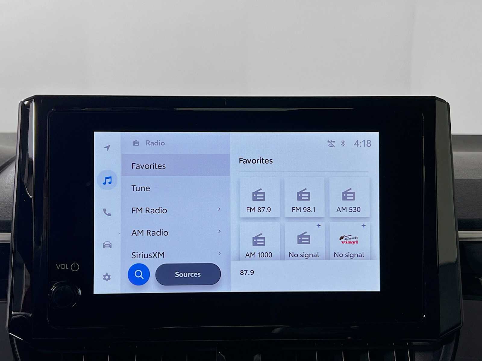 2026 Toyota Corolla Hybrid LE - Photo 8