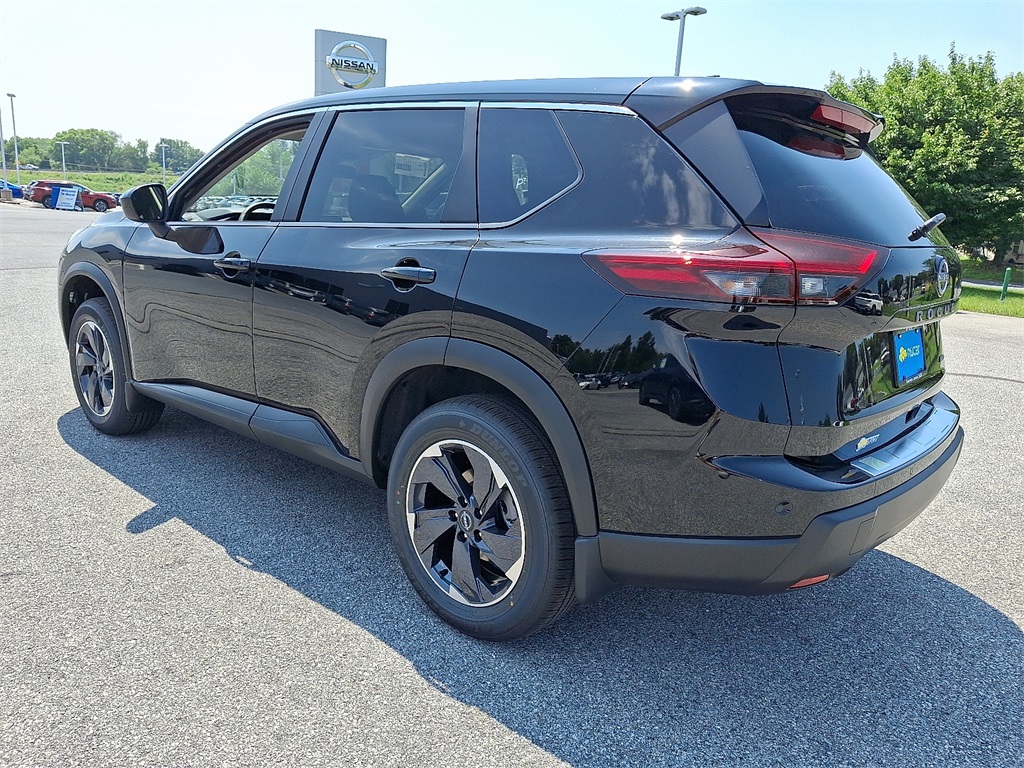 2025 Nissan Rogue SV - Photo 3