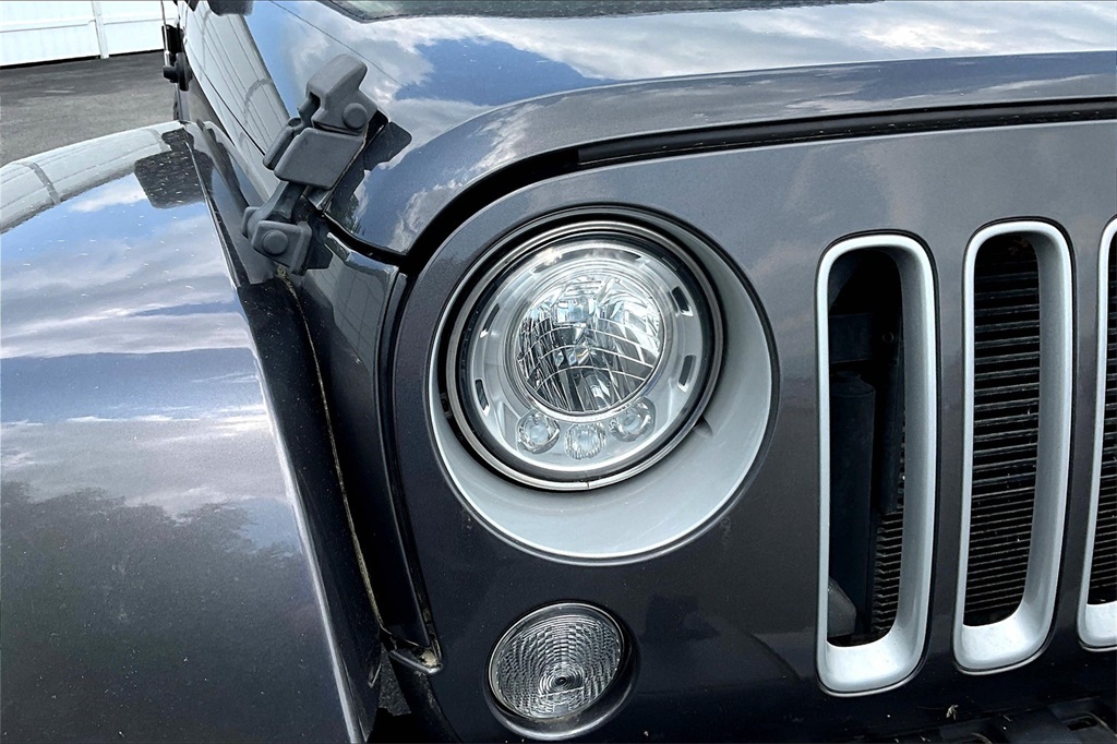 2018 Jeep Wrangler JK Unlimited Sahara - Photo 29