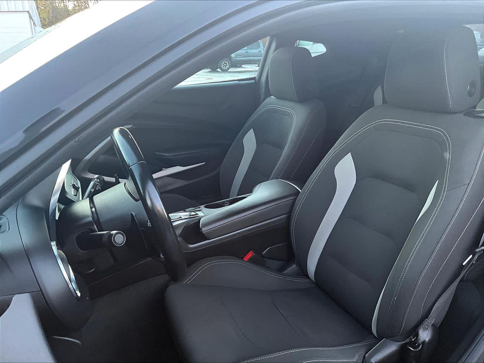 2022 Chevrolet Camaro 1LT - Photo 10