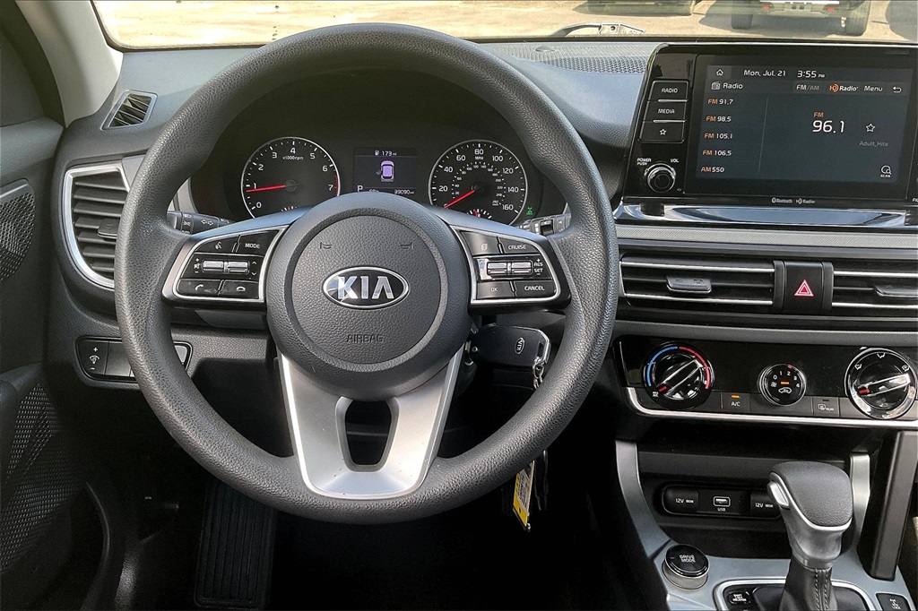 2021 Kia Seltos LX - Photo 17