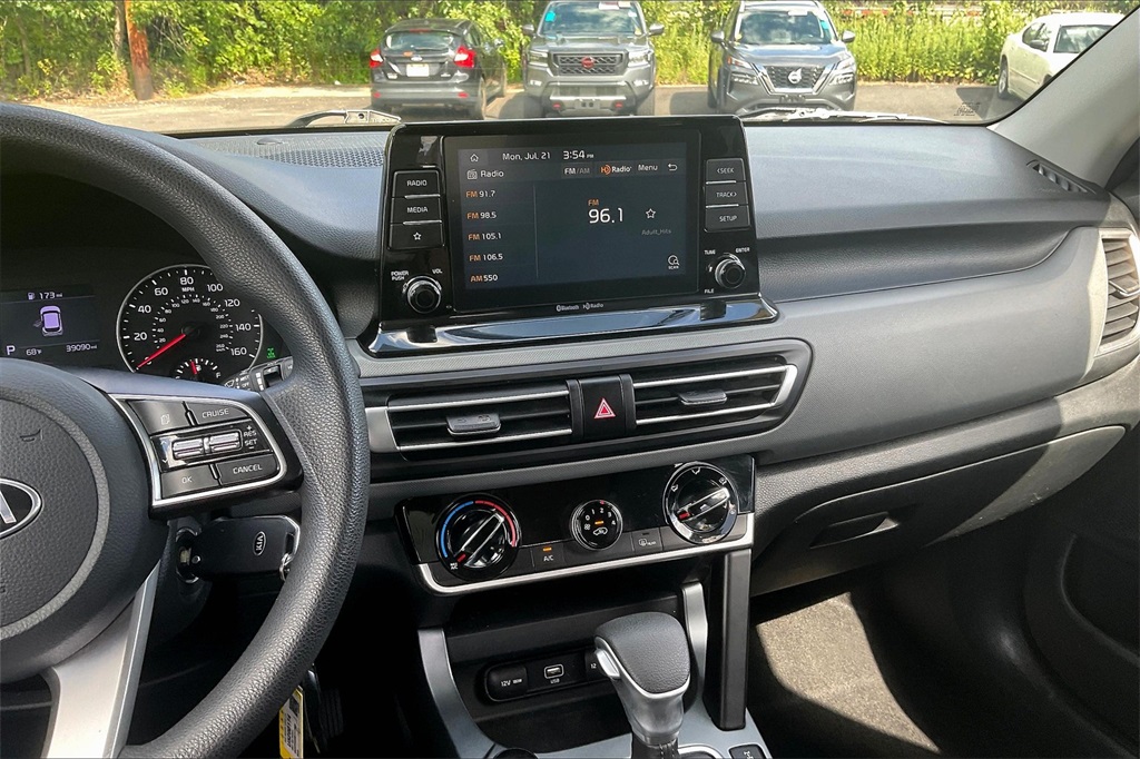 2021 Kia Seltos LX - Photo 18