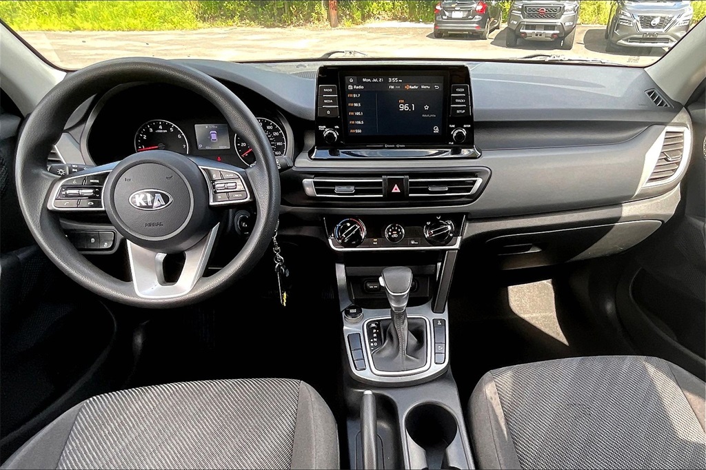 2021 Kia Seltos LX - Photo 21