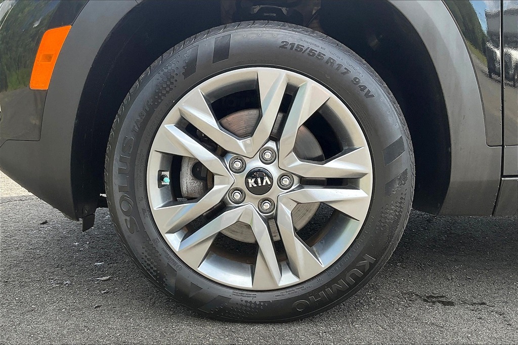 2021 Kia Seltos LX - Photo 22