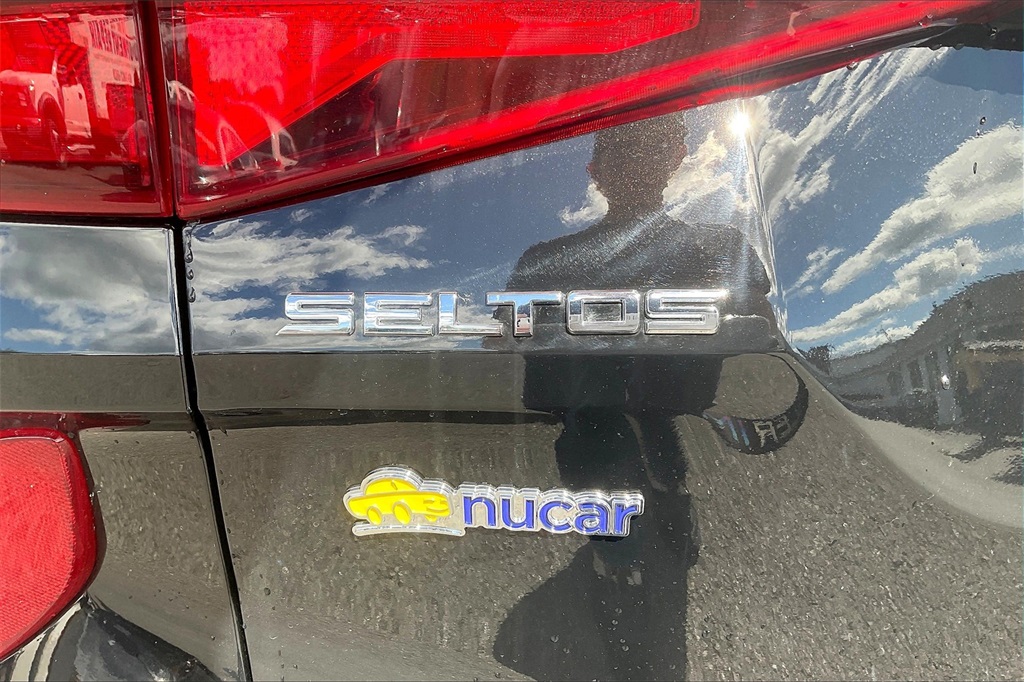 2021 Kia Seltos LX - Photo 27
