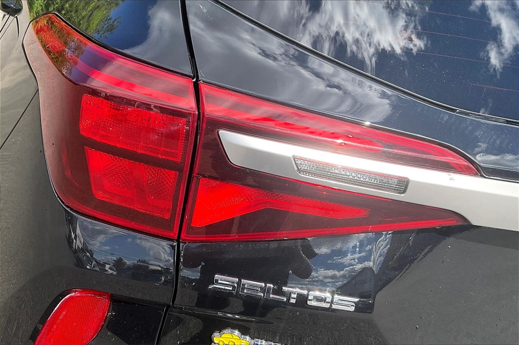 2021 Kia Seltos LX - Photo 31