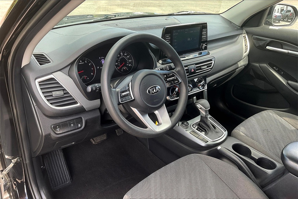 2021 Kia Seltos LX - Photo 8