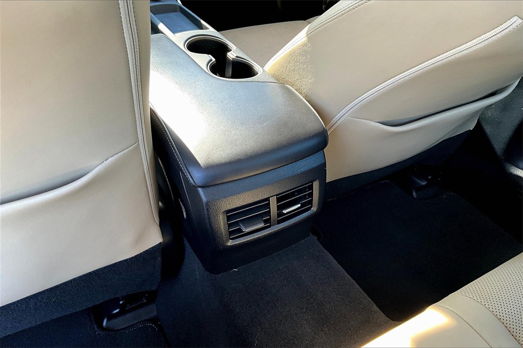 2018 Lexus IS 300 - Photo 28