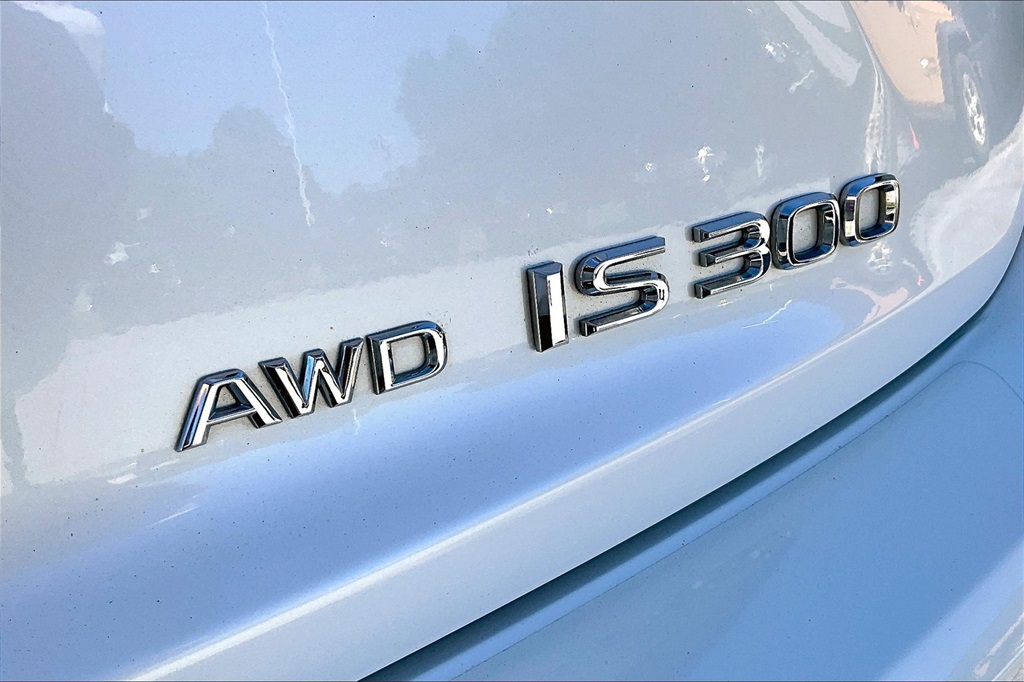 2018 Lexus IS 300 - Photo 29
