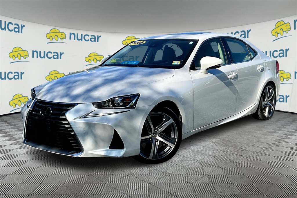 2018 Lexus IS 300 - Photo 3
