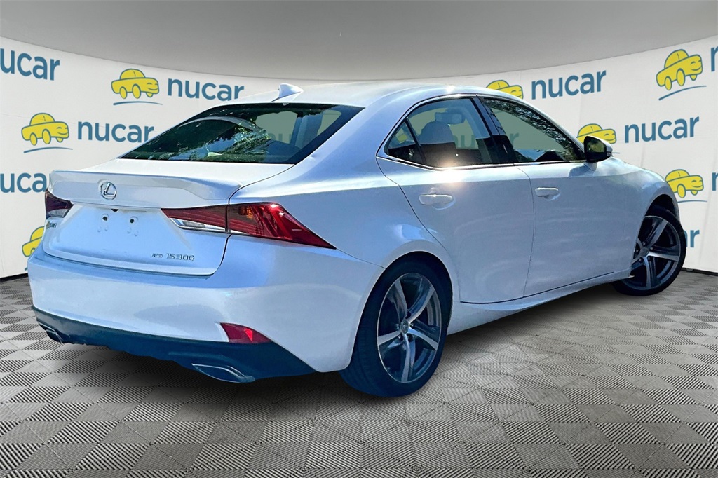 2018 Lexus IS 300 - Photo 6
