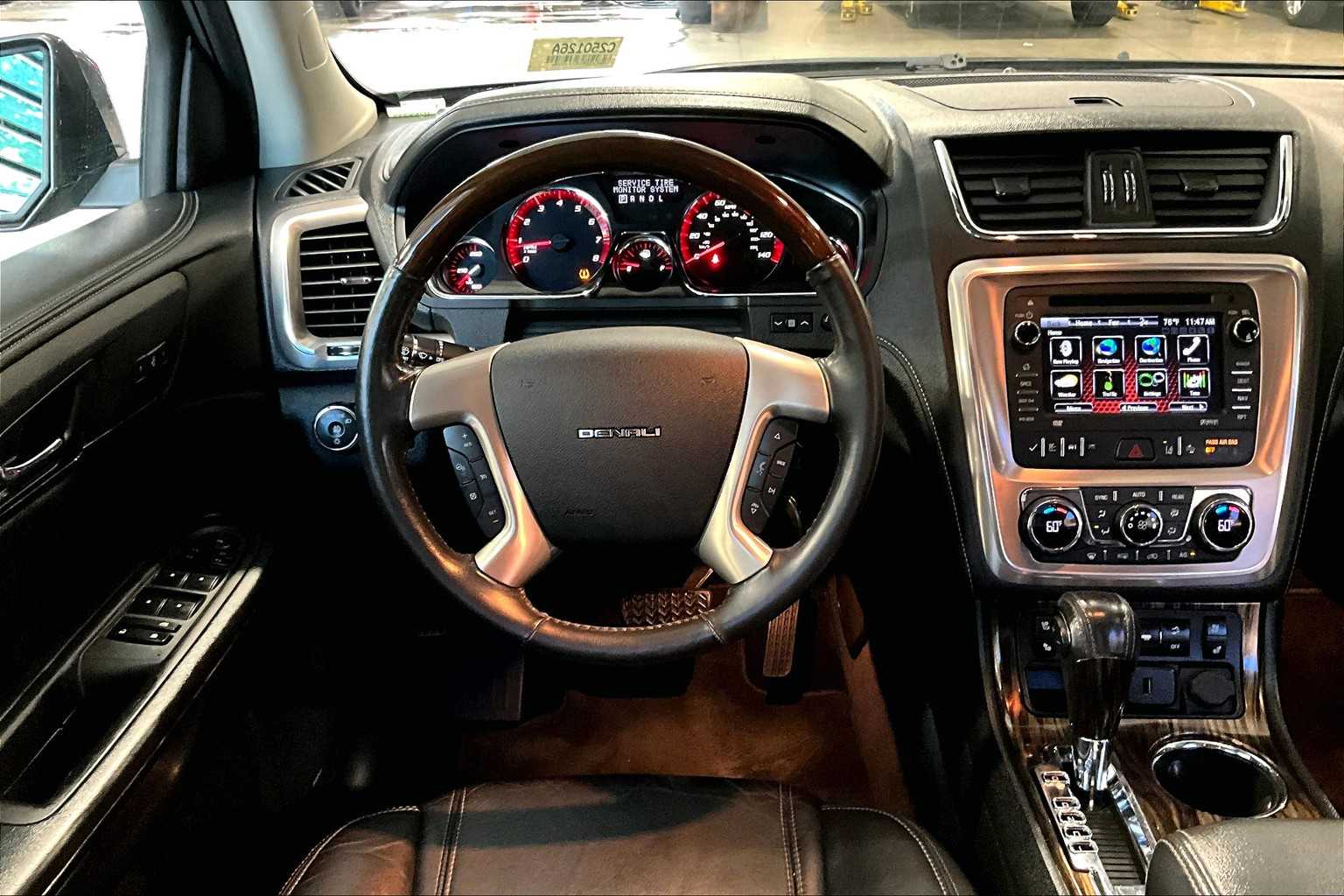 2016 GMC Acadia Denali - Photo 18