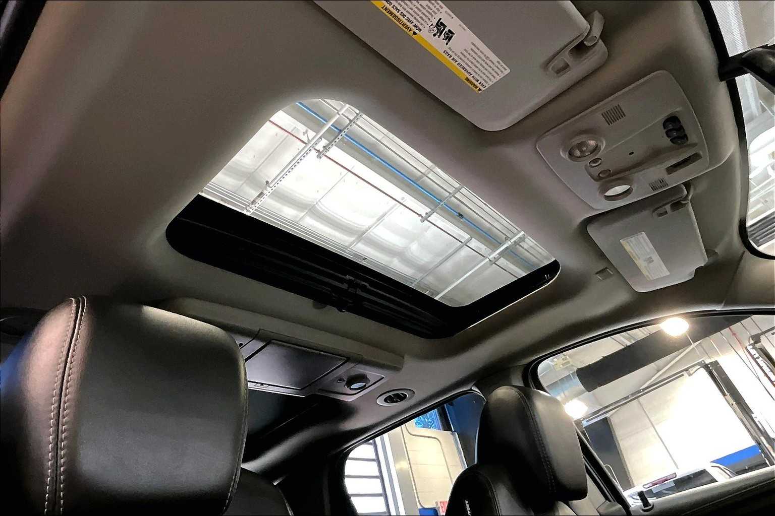 2016 GMC Acadia Denali - Photo 23
