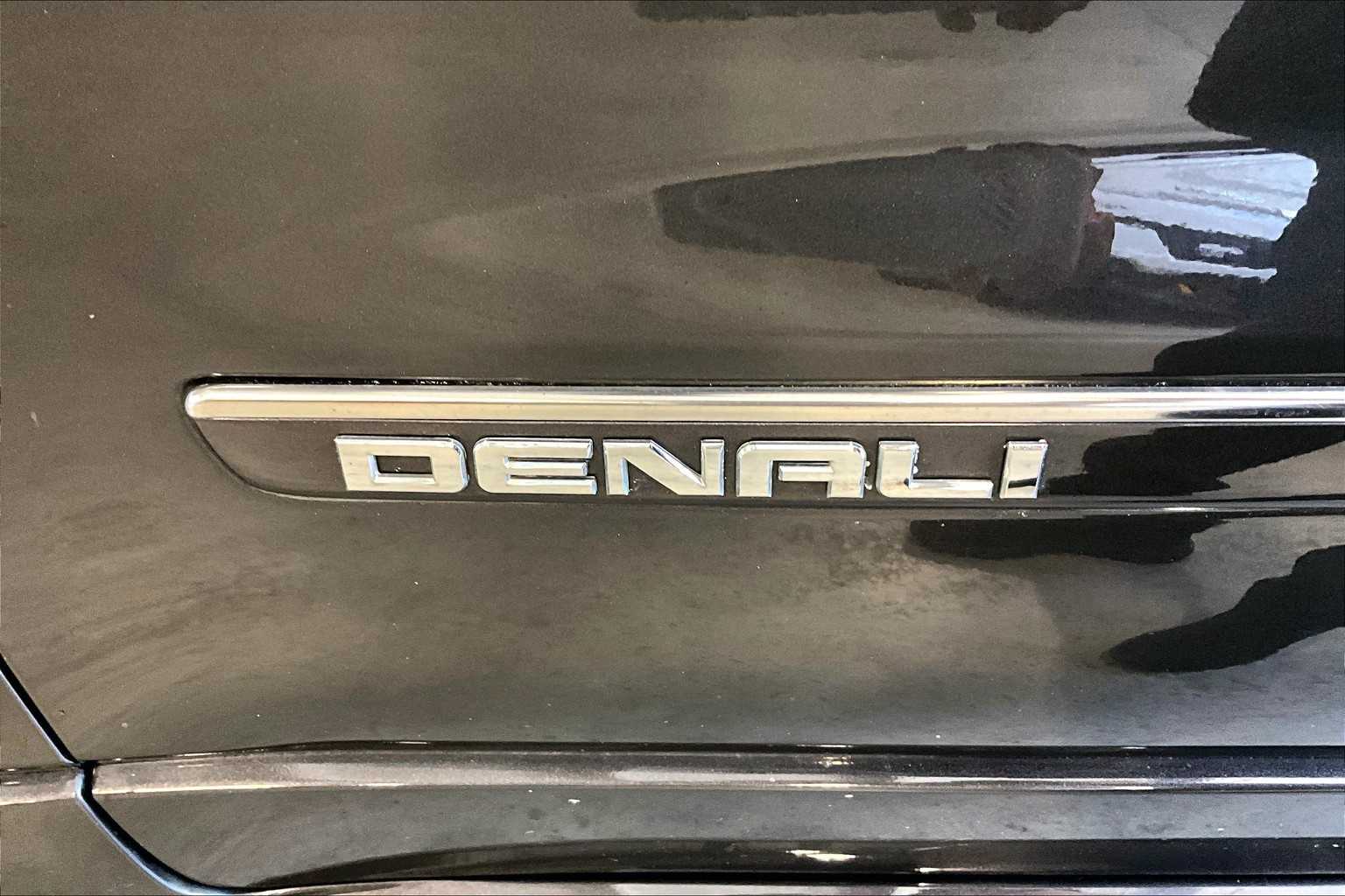 2016 GMC Acadia Denali - Photo 30