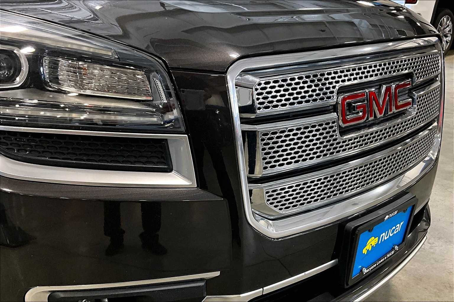 2016 GMC Acadia Denali - Photo 33