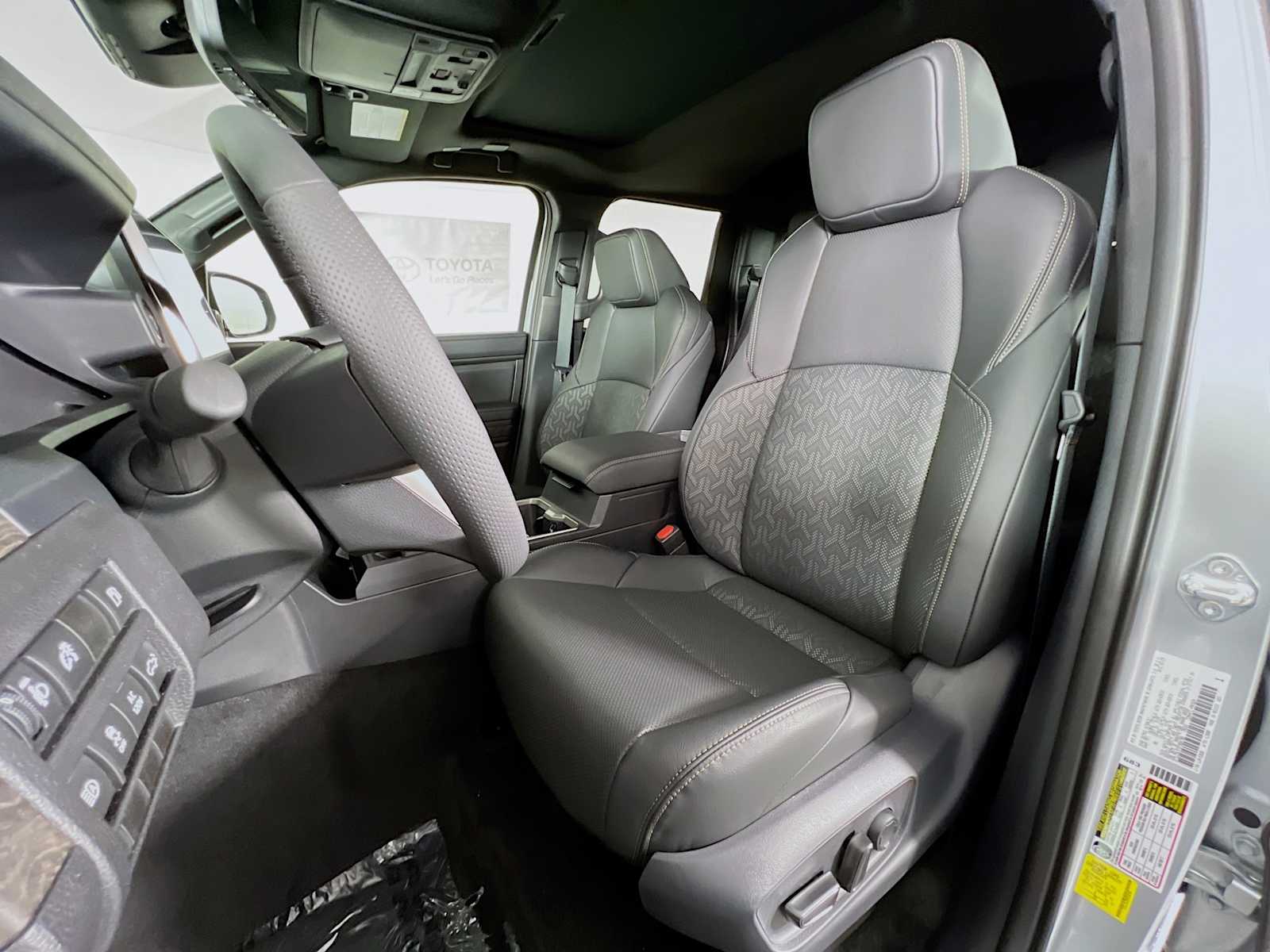 2025 Toyota Tacoma Limited Hybrid - Photo 12